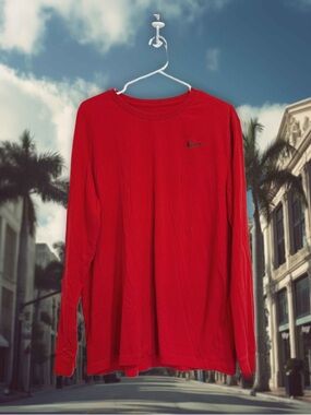 Nike Men’s Red Long Sleeve T-Shirt – Classic Athletic Lightweight Tee